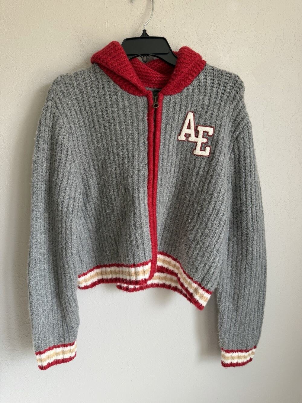 American Eagle Gray Red Trim Zip Up Varsity Sweater Cardigan Womens S